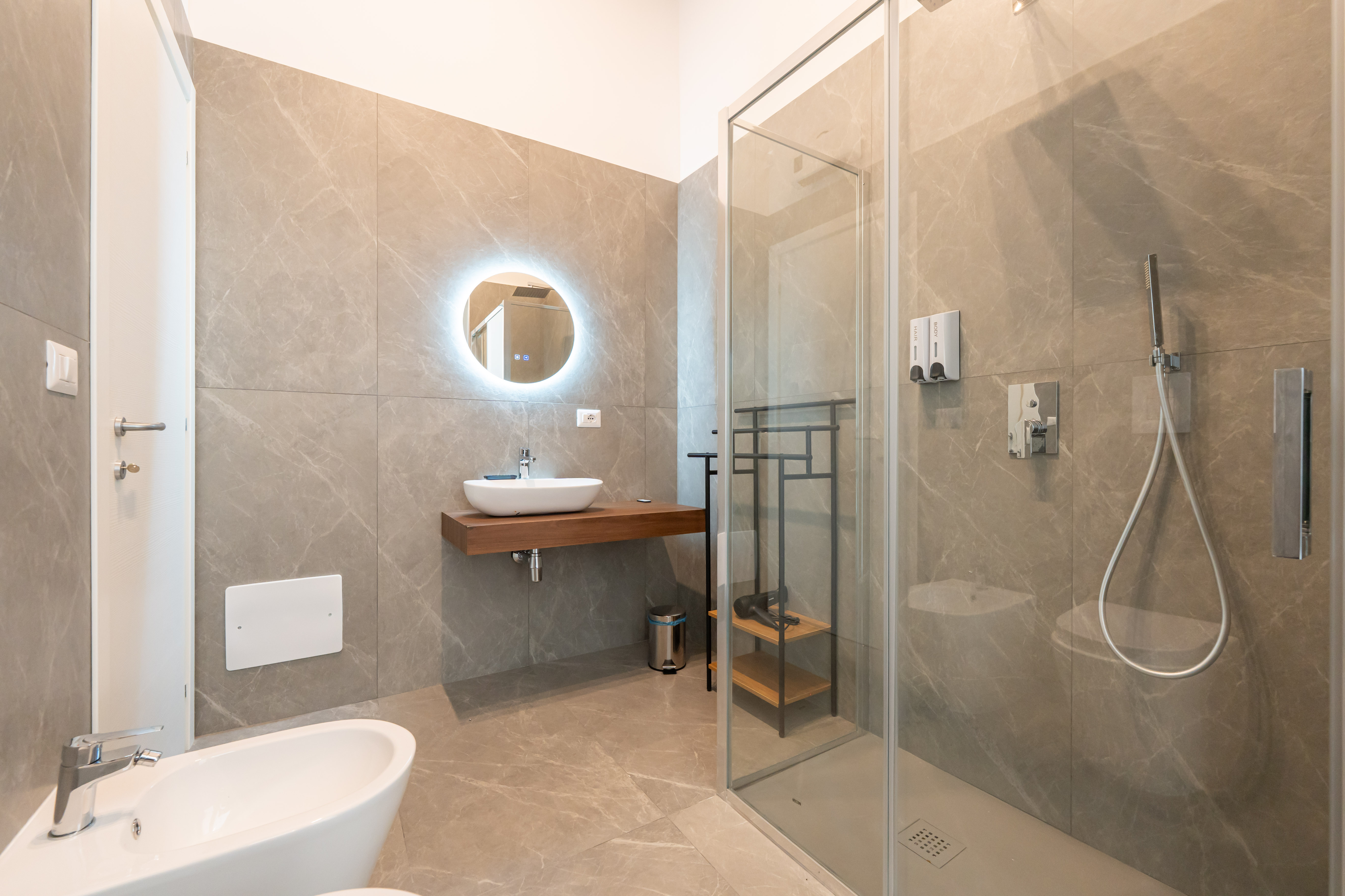 Camera matrimoniale standard Room 3 travi a vista Napoli