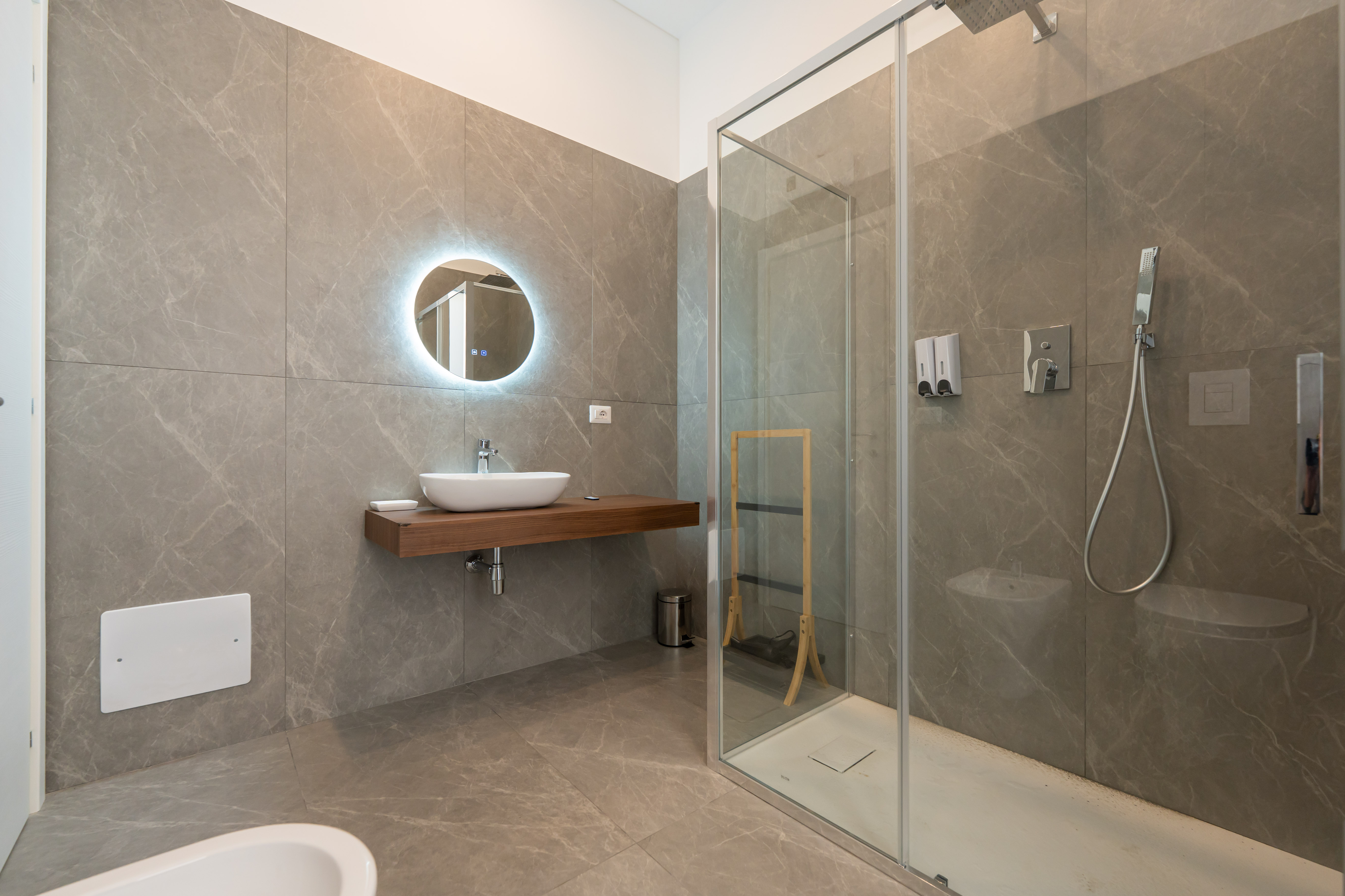 Camera doppia design Room 5 con balcone centro storico