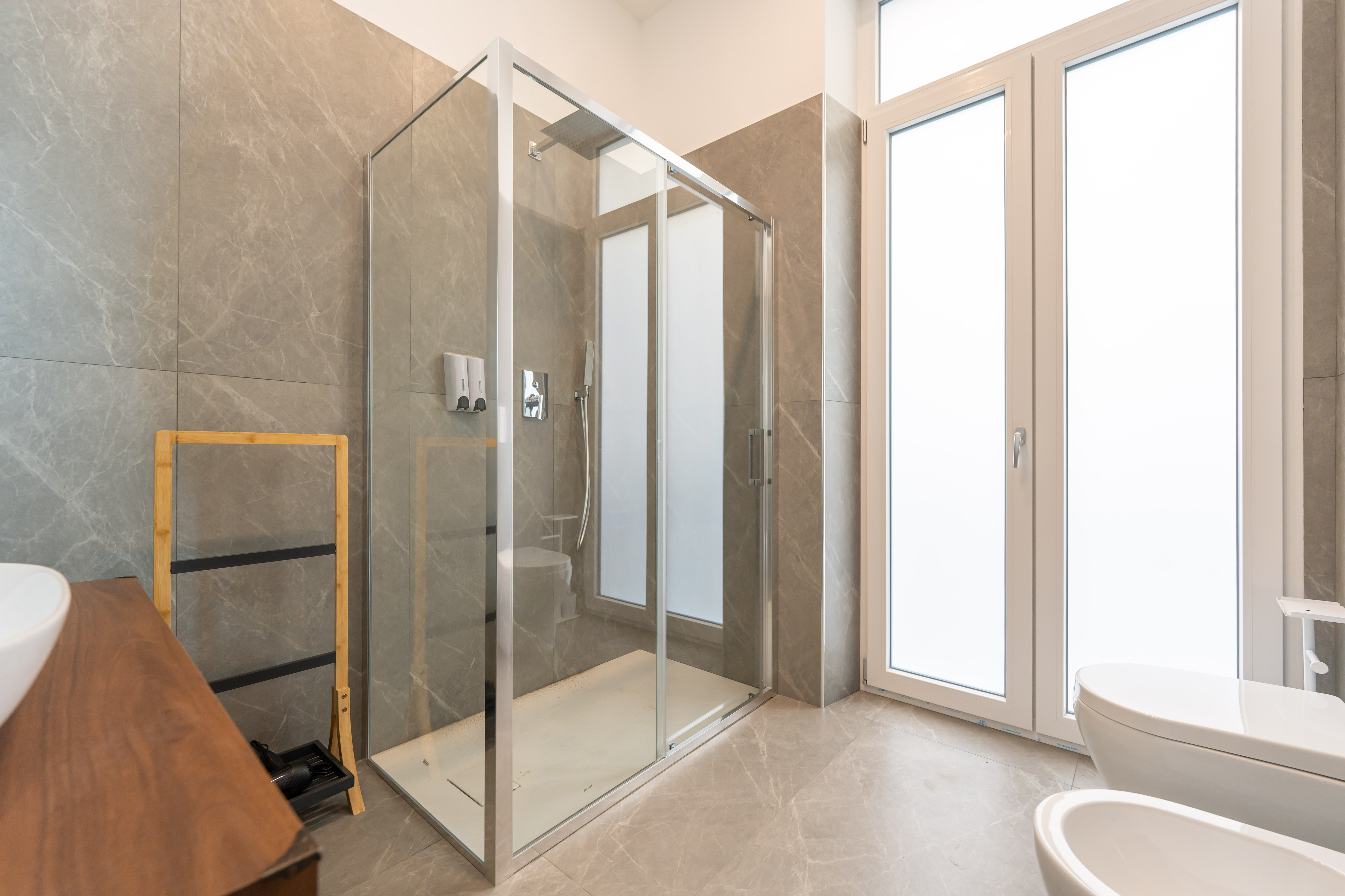 Camera doppia design Room 5 con balcone centro storico