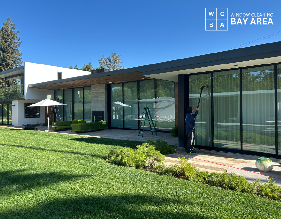 exterior window cleaning