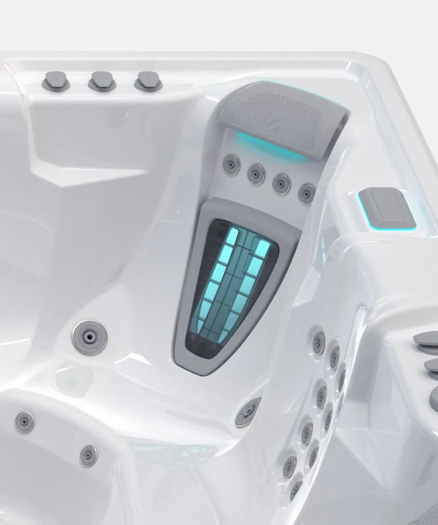 Moderner Whirlpool mit futuristischem Design und türkisfarbenen Lichtakzenten