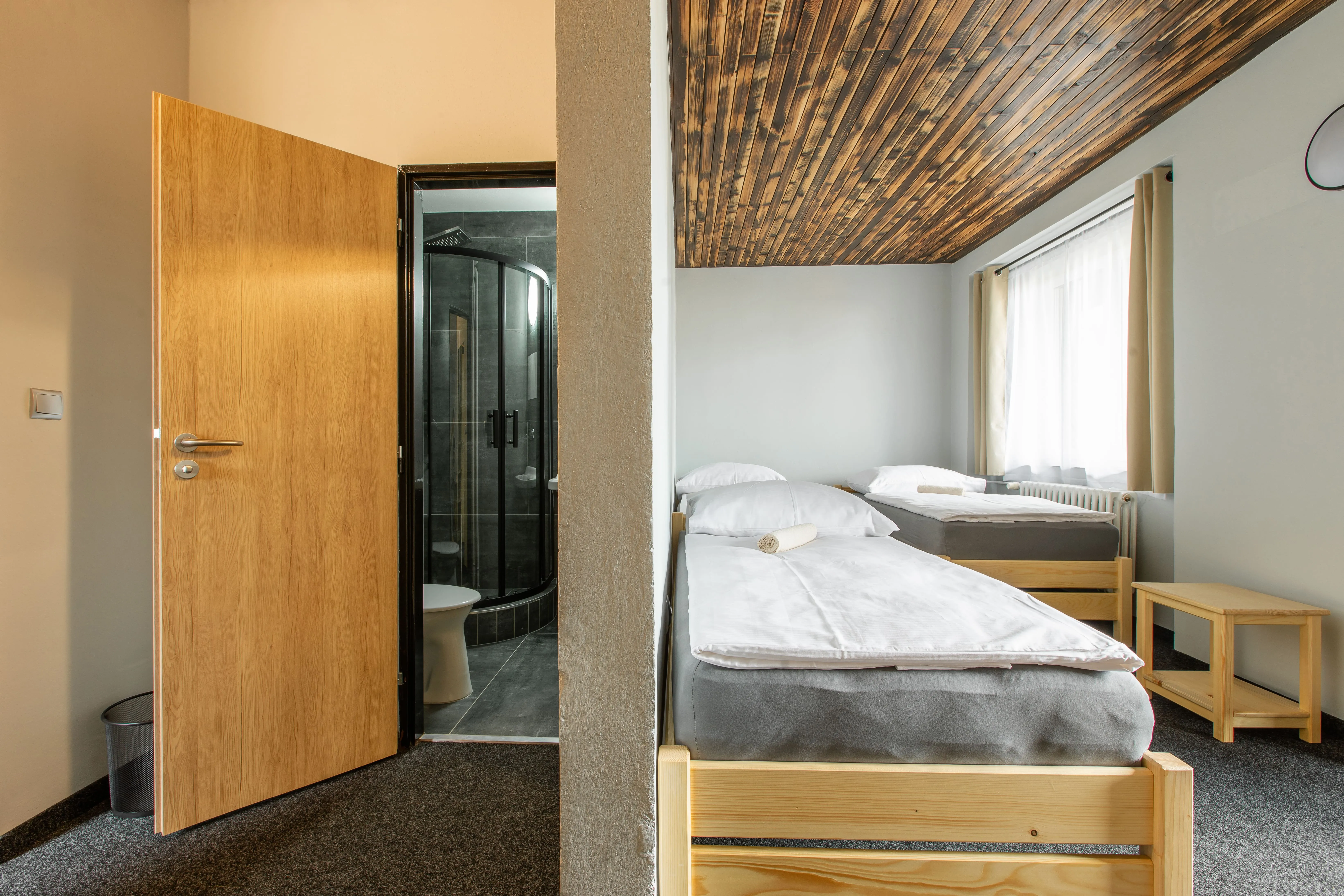 Trojlůžkový pokoj – Česká Bouda Jilemnice