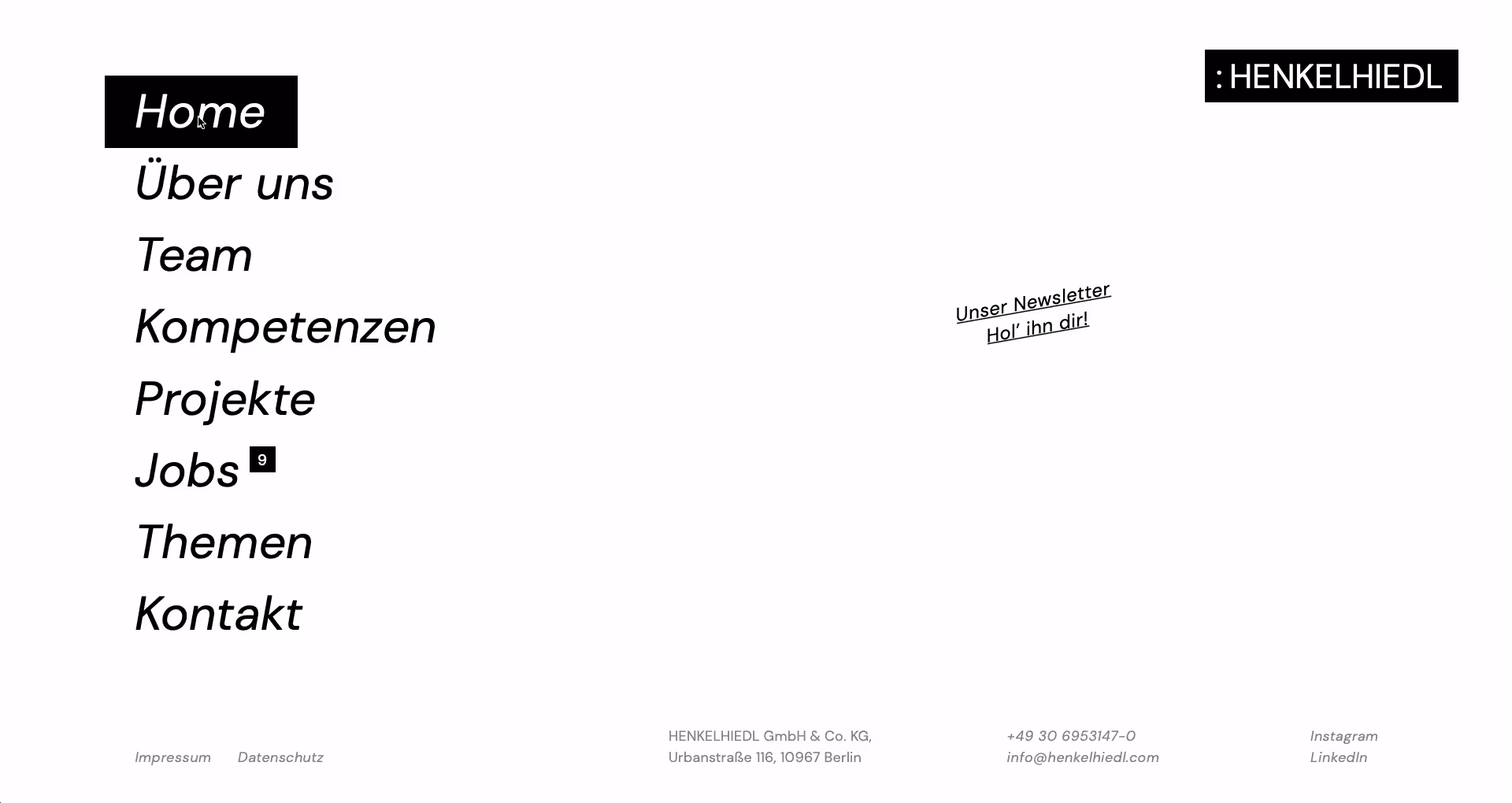 Website menu in German with navigation items: Home, Über uns, Team, Kompetenzen, Projekte, Jobs with a notification badge, Themen, Kontakt, and company contact details at the bottom.
