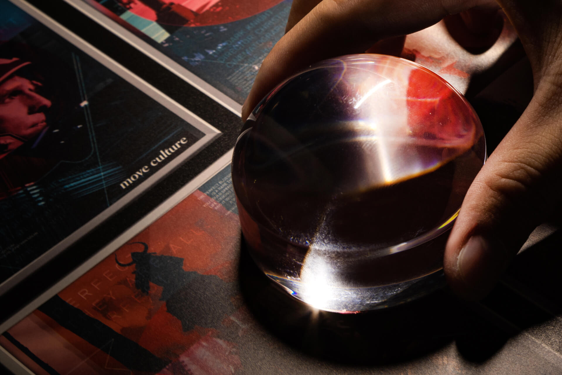 Vidi Culture Book - Magnifying Glass Paperweight - Movie Posters