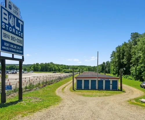 A Bolt Storage Facility in Corry, PA: Secure and welcoming self-storage with well-maintained facilities and roomy storage units reliable and convenient for your belongings.
