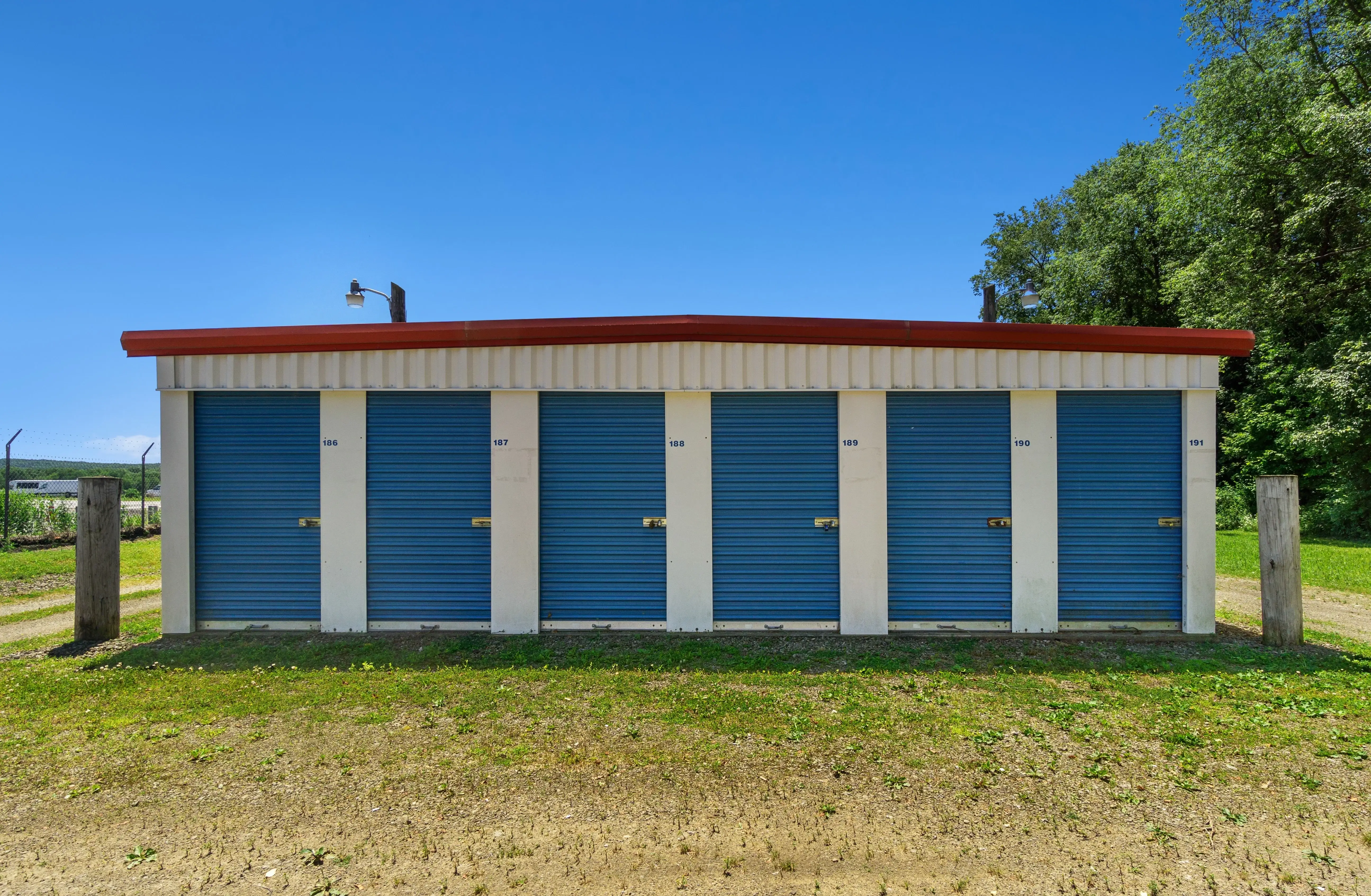 6 closed self storage units in corry, pa
