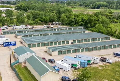 A Bolt Storage Facility in East Moline, IL: Secure and welcoming self-storage with well-maintained facilities and roomy storage units reliable and convenient for your belongings.