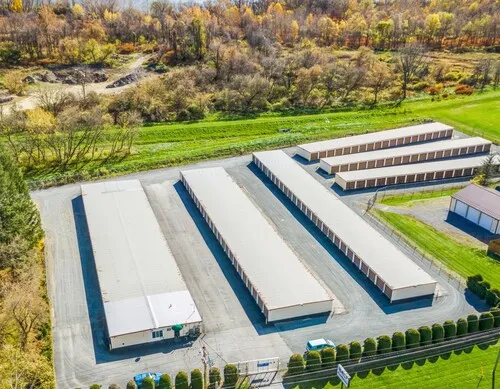 A Bolt Storage Facility in Horseheads, NY: Secure and welcoming self-storage with well-maintained facilities and roomy storage units reliable and convenient for your belongings.