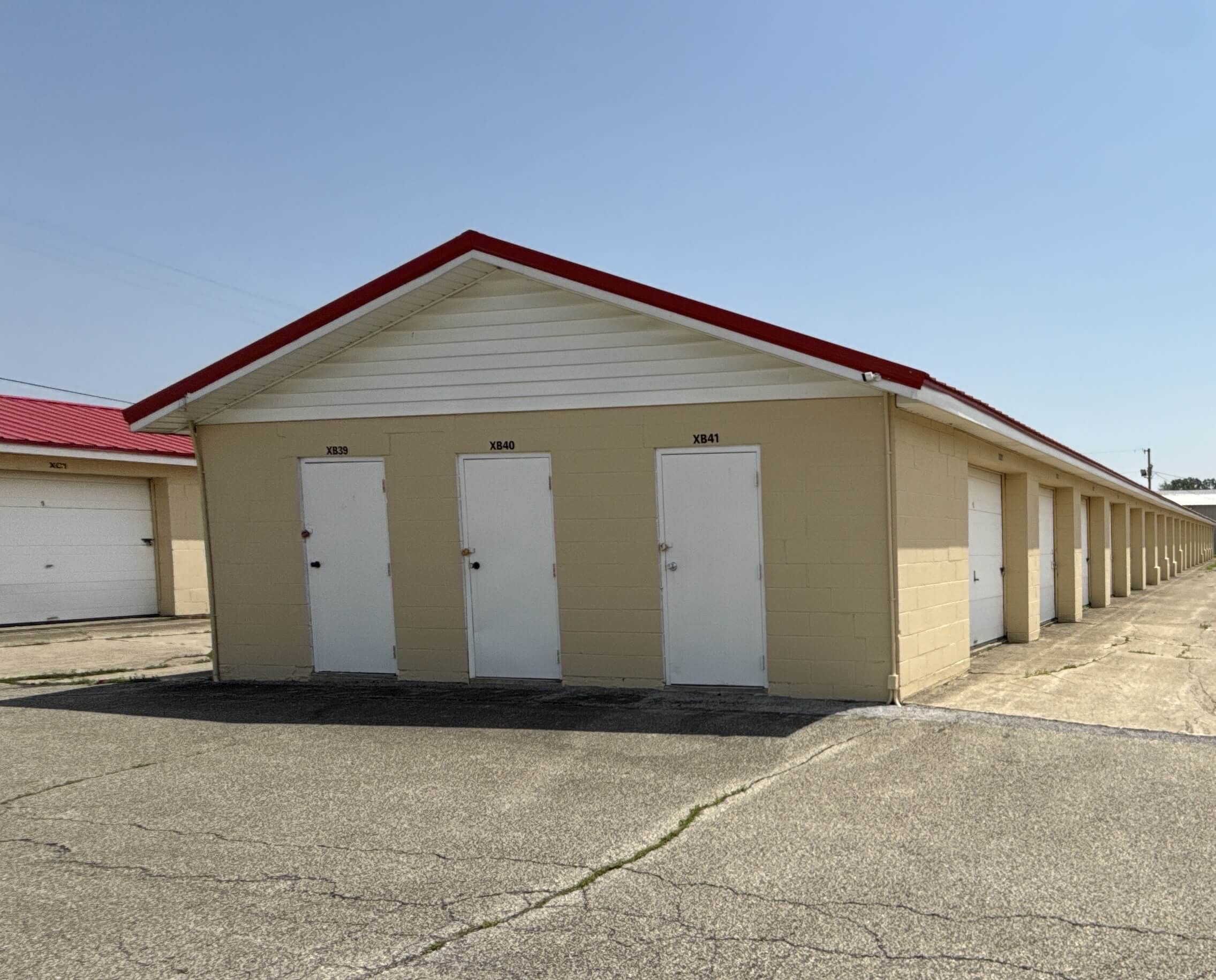 Front view of a self storage building of our locations in Kokomo, IN