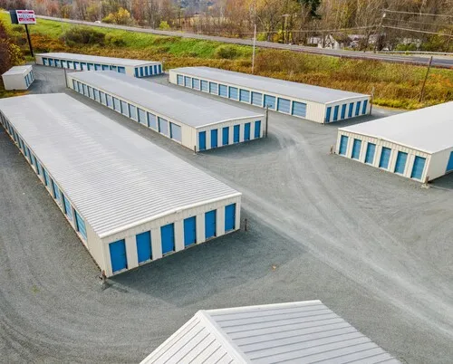 A Bolt Storage Facility in Southport, NY: Secure and welcoming self-storage with well-maintained facilities and roomy storage units reliable and convenient for your belongings.