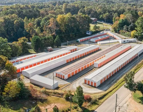 A Bolt Storage Facility in Ellijay, GA: Secure and welcoming self-storage with well-maintained facilities and roomy storage units reliable and convenient for your belongings.