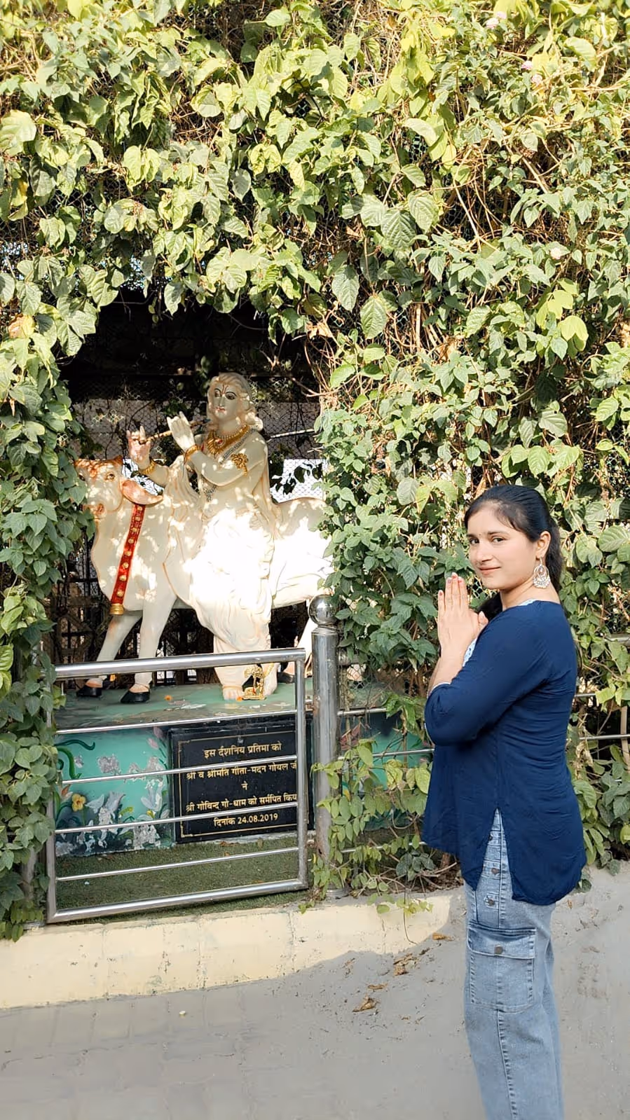 Neetu finds her calm in prayers