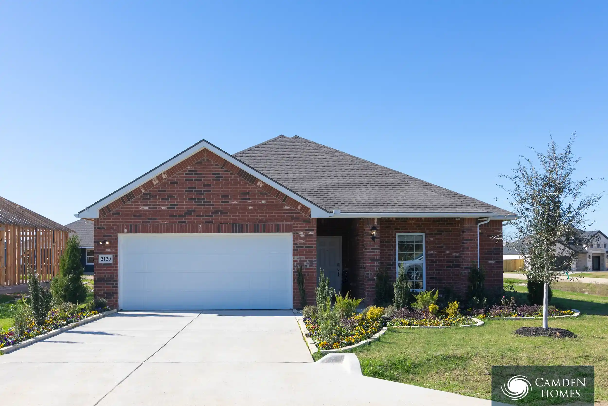 2939 Emma Lane