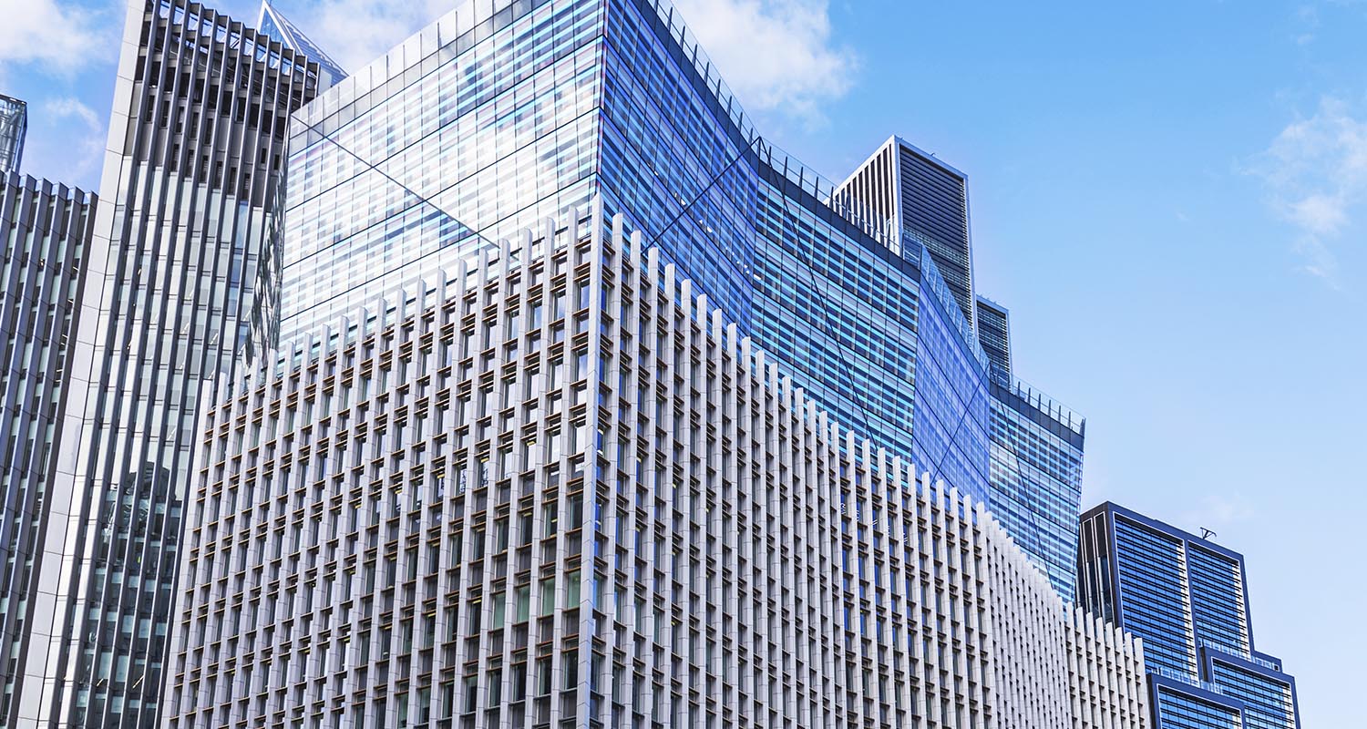 Eletson Gas v A Ltd [2025] EWHC 1855 clarifies recognition, suspension, and standing rules for foreign arbitral awards in England.