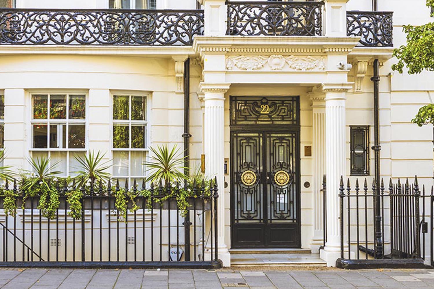 Court confirms GCA may intervene under CPR 19.2(2)(a), providing objective insight on the Groceries Code in a supplier–supermarket dispute.