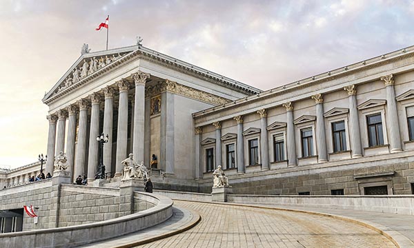 VIAC’s 2024 report highlights rising caseloads, strong regional influence, gender-balanced appointments and Vienna’s role as a key arbitration seat.