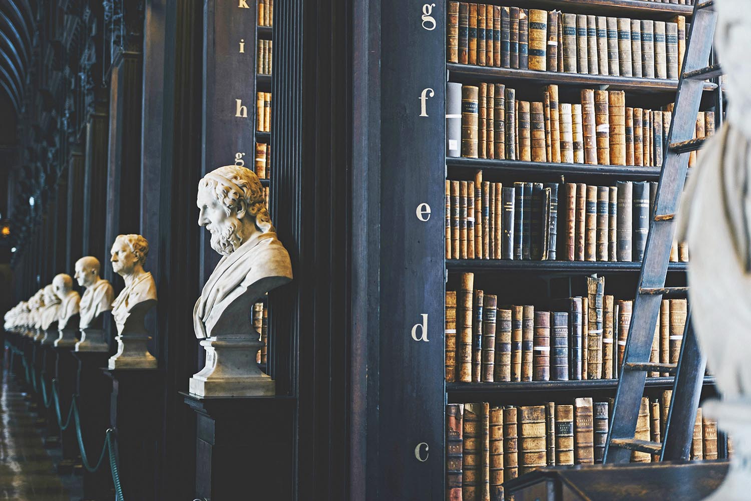 Overview of the UK Arbitration Bill 2024–25, outlining proposed reforms to the Arbitration Act 1996, legislative progress and practical implications.