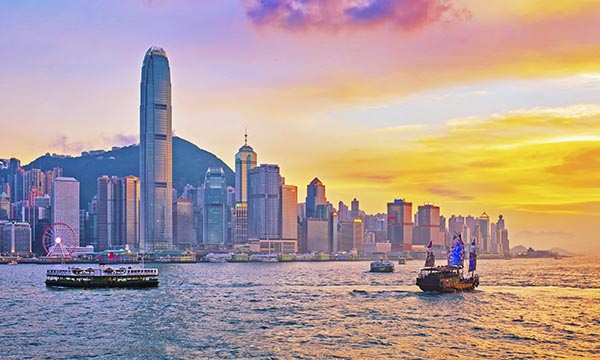 Business-focused summary of a Hong Kong ruling on interim measures in arbitration, highlighting court intervention against asset dissipation.