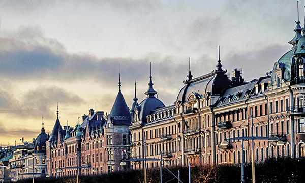 The Svea Court of Appeal annulled an ECT arbitral award, reaffirming that intra-EU investment arbitration violates Swedish public policy.