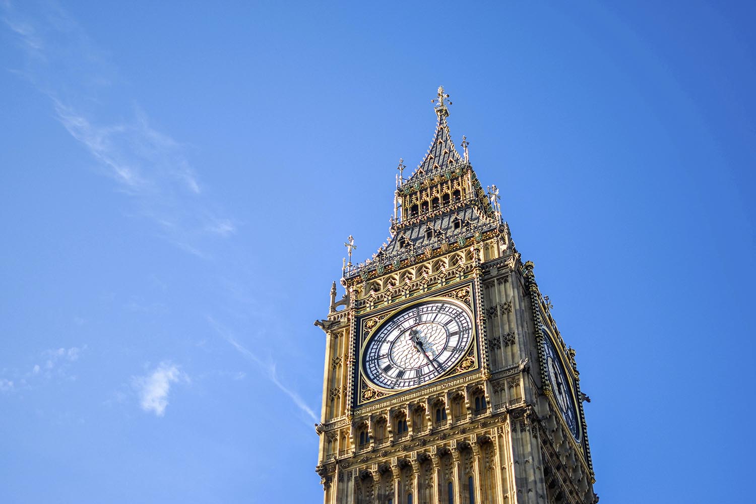The UK updates sanctions legislation with the 2024 Miscellaneous Amendments, extending reporting obligations and enhancing enforcement powers.