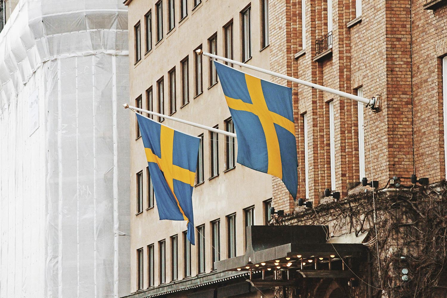 The SCC Arbitration Institute issues non-binding guidance on AI use in arbitration, focusing on confidentiality, integrity, quality and tribunal decision-making.