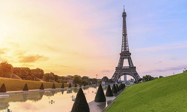 Paris Court of Appeal refuses enforcement of a €280m arbitral award against Libya due to improper notification and breach of adversarial proceedings.