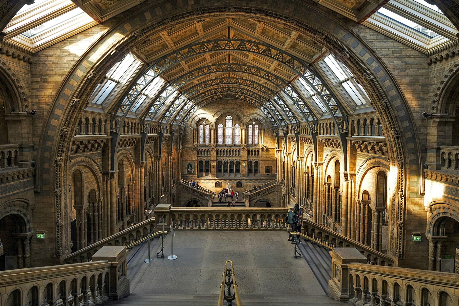 Overview of the 2024 Arbitration Bill: summary awards, arbitrator disclosure duties, and measures to strengthen London as a dispute resolution hub.