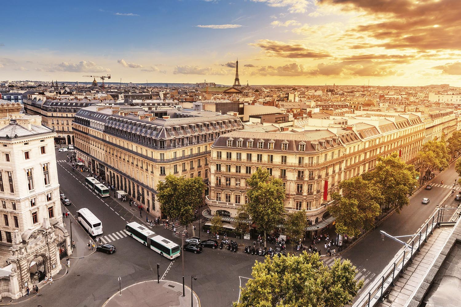 Paris Court of Appeal grants exequatur of a USD 360m ICC award against Georgia but stays enforcement pending annulment proceedings.