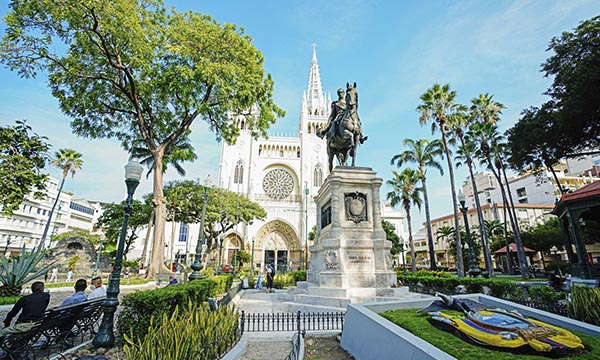 UNCITRAL tribunal declines jurisdiction over dual nationals, applying dominant and effective nationality under the Ecuador–Italy BIT.