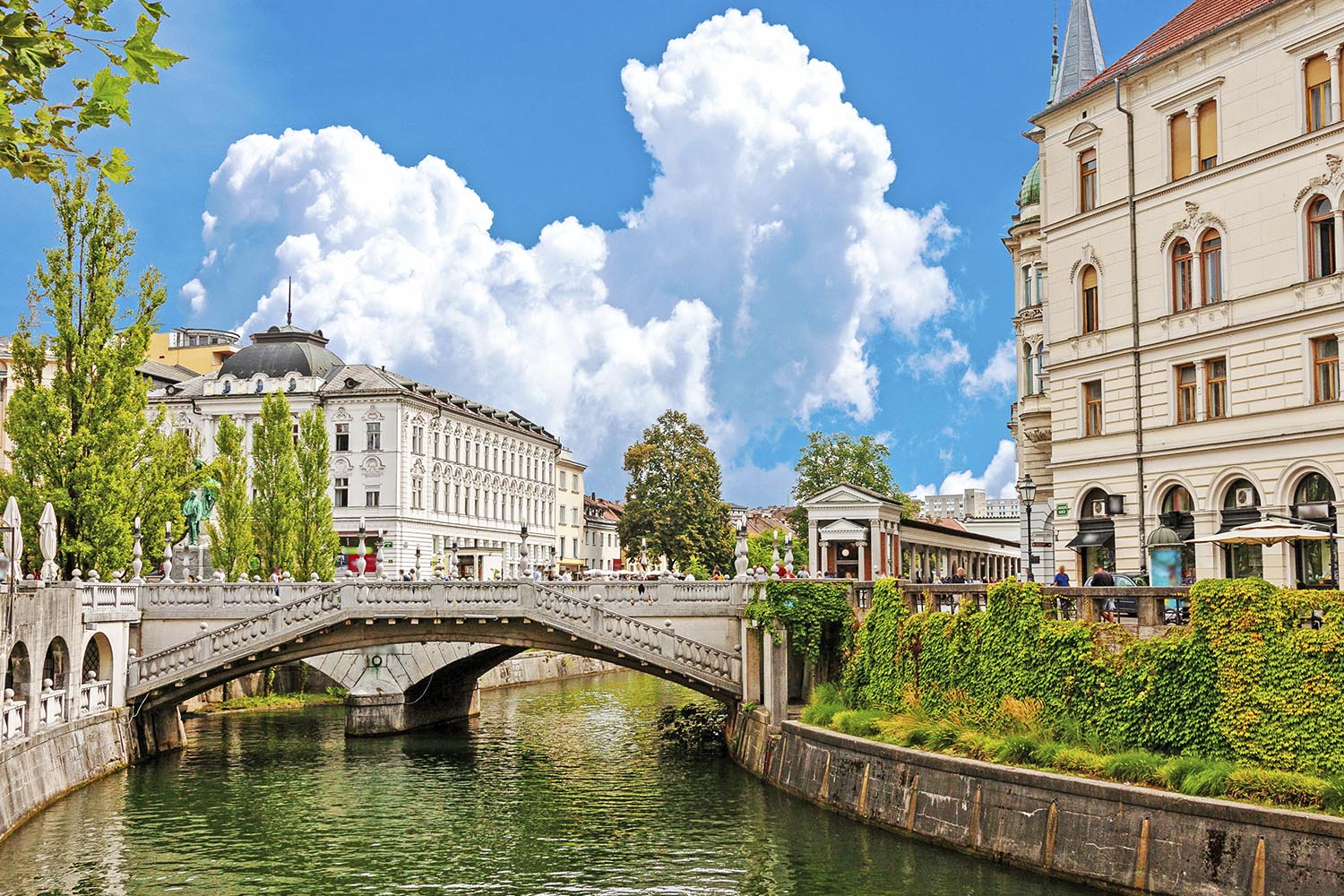 UPC Patent Mediation and Arbitration Centre opens in Ljubljana, introducing a specialist ADR framework for patent disputes.