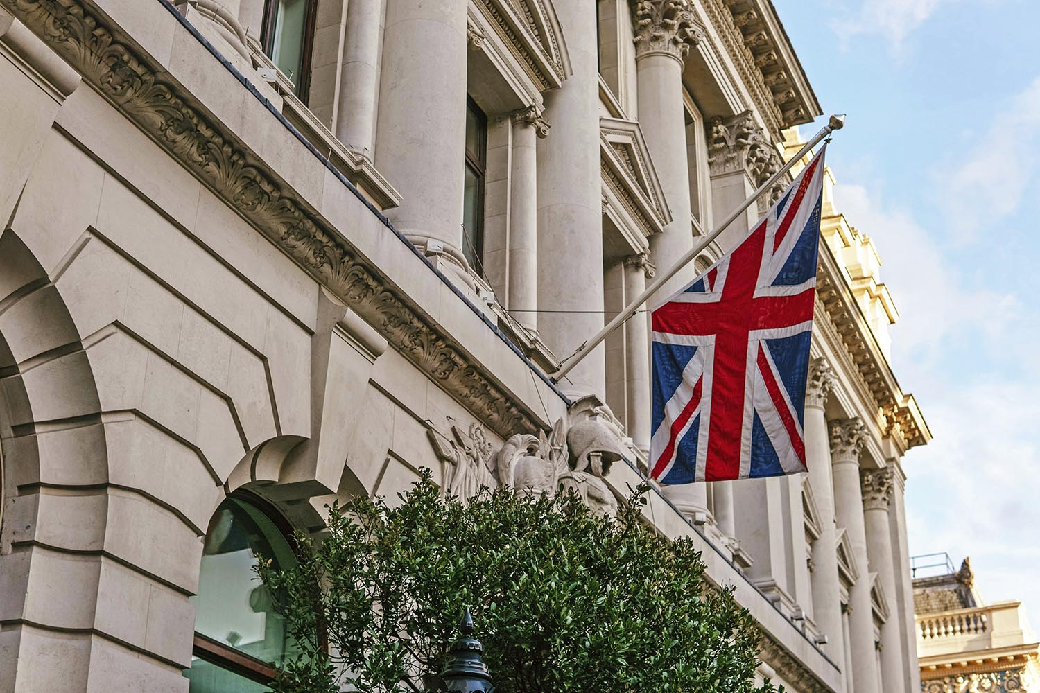 The UK Government has expanded the Global Talent visa’s Endorsed Funder route, adding over 100 research-intensive businesses to the approved-host list.