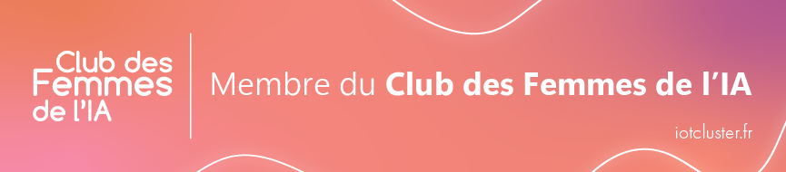 Logo of Club des Femmes de l'IA with text indicating membership in the club on a pink to orange gradient background with white wavy lines.