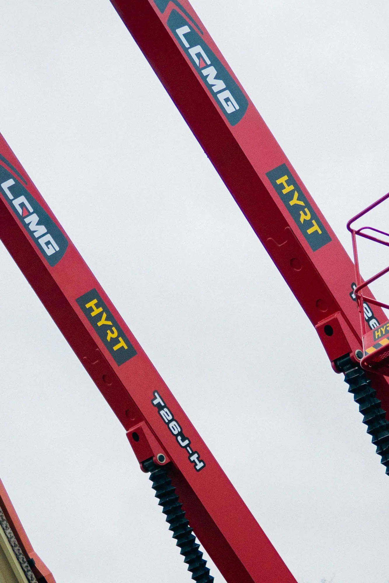 Teleskopbomlift 28 m, diesel – LGMG T26J-H