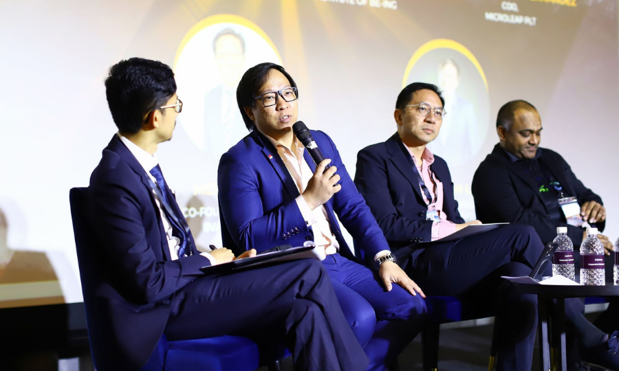 image of networking event (for a hr tech)