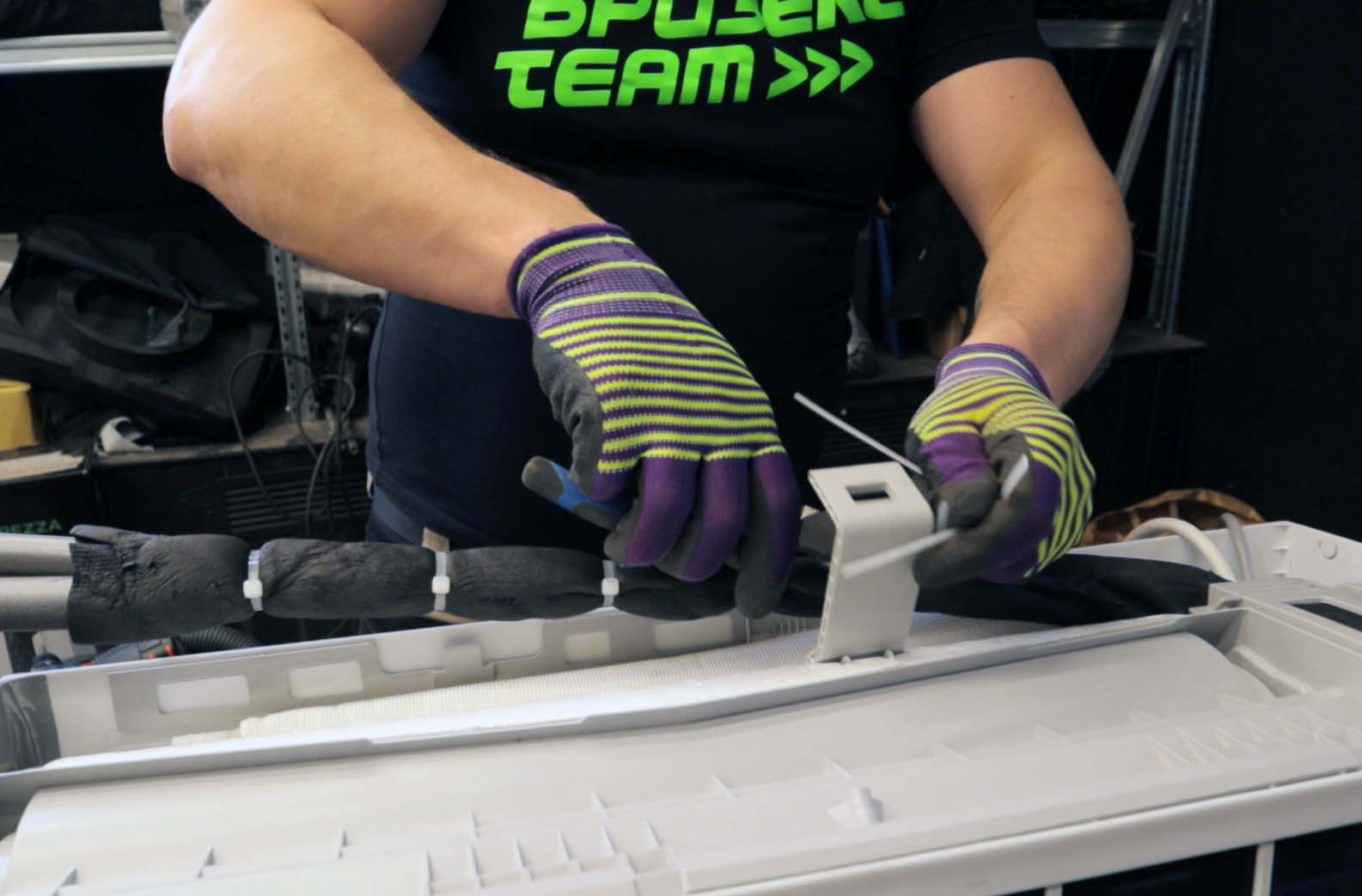 Закладывать трассы и термоизоляцию под кондиционеры стоит на этапе ремонта — это дешёвая страховка против последующих штроб и демонтажа.