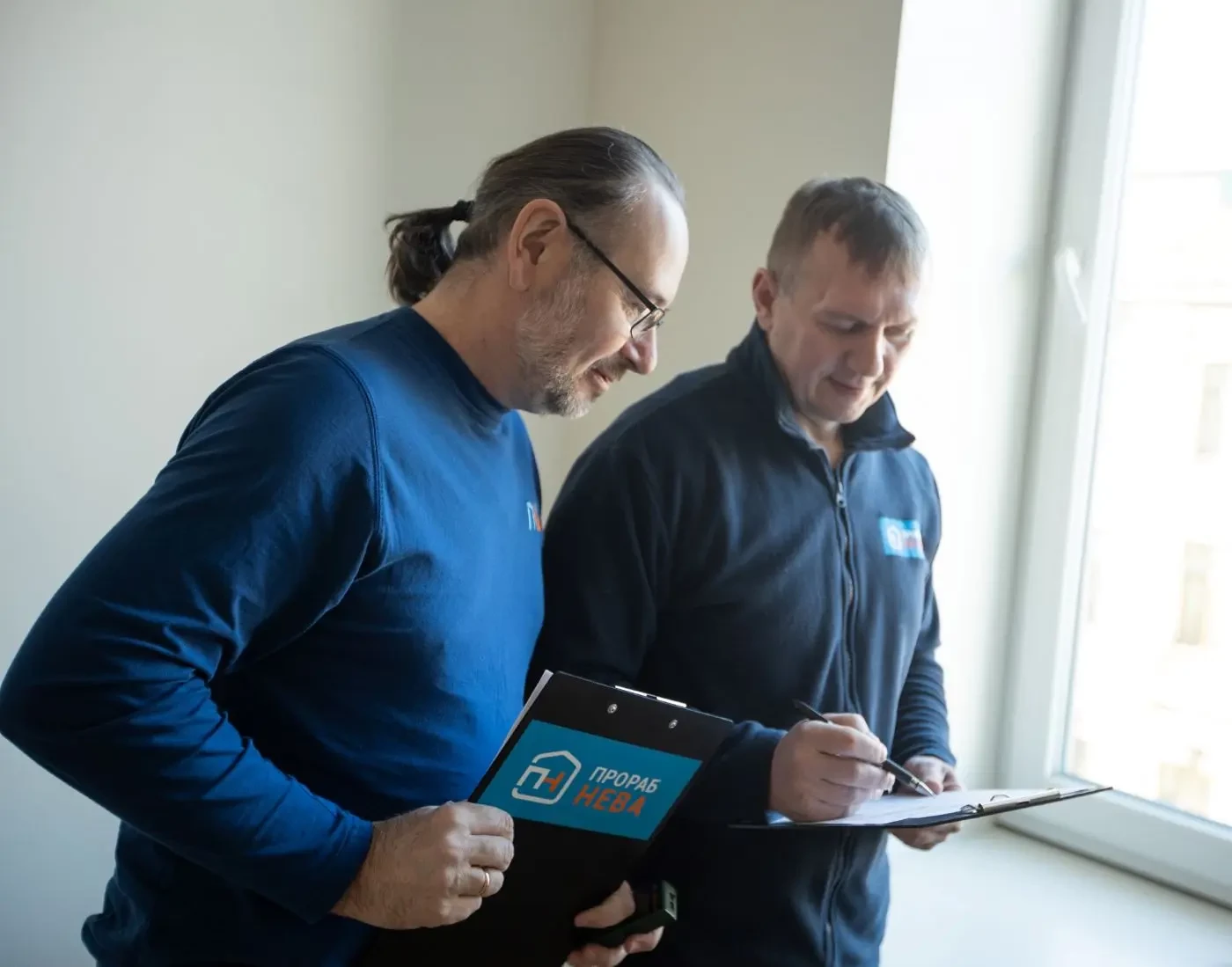 Точная смета начинается с выездного замера: без пушечных объёмов и реальных размеров по каждой комнате итоговый чек будет неточным.