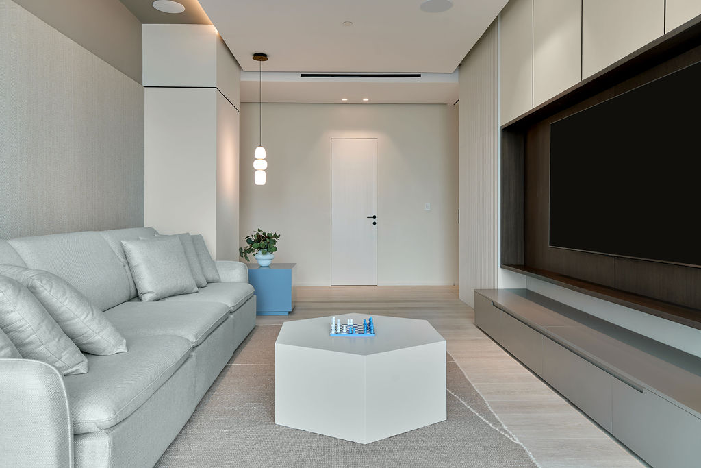 Contemporary den and home office design in Sea Point Paitilla Panama