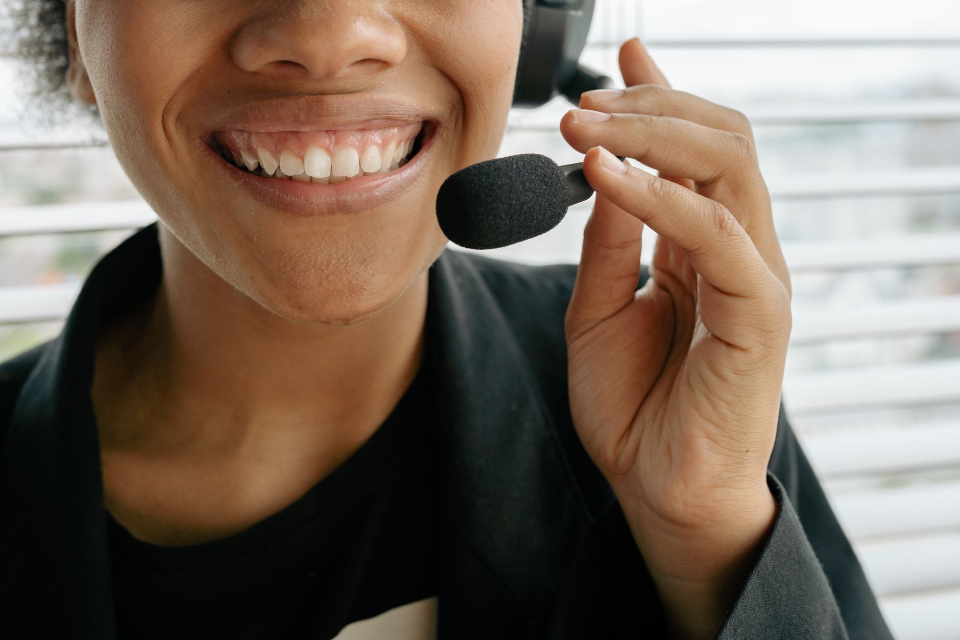 Équipe de service client Flex Serrurier disponible pour répondre à vos questions concernant les tarifs