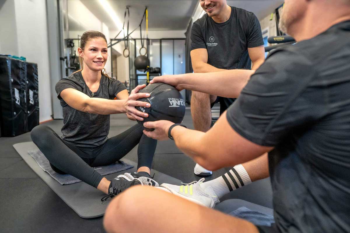 Teamwork beim Personal Training in Solingen