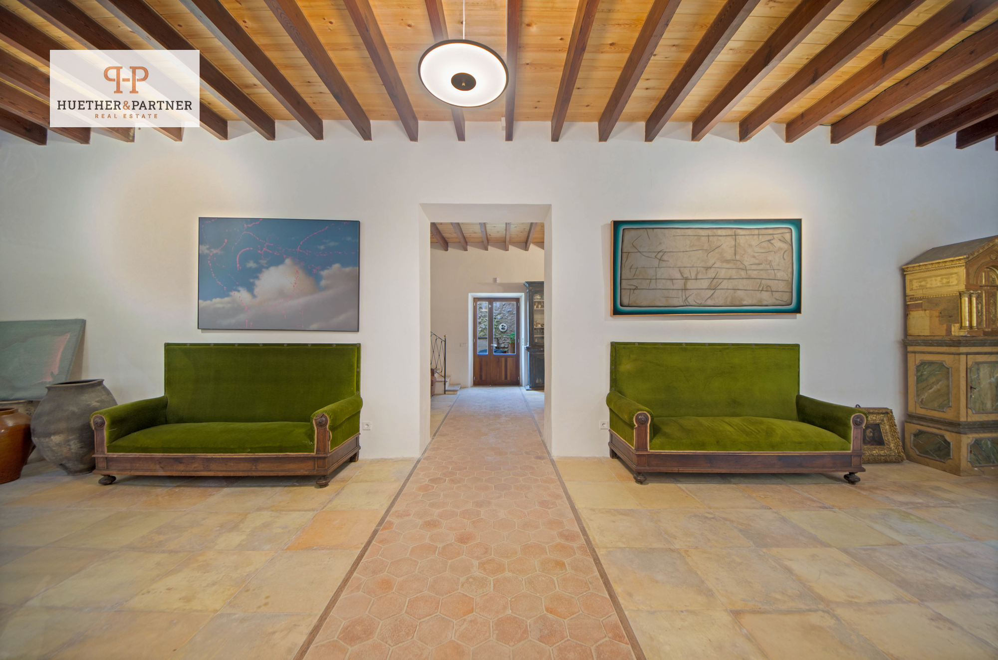 Außergewöhnliches Stadthaus auf Mallorca–Perfekt für höchste Ansprüche an Wohn- und Arbeitsraum.