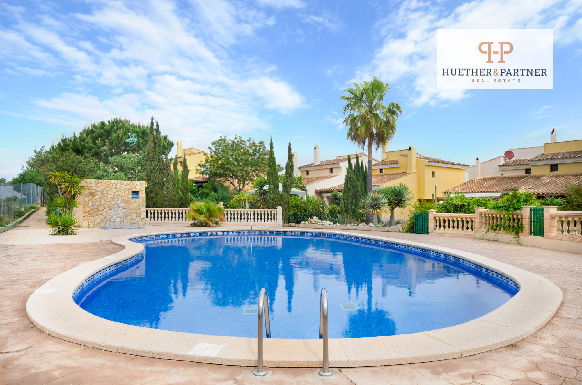 Reiheneckhaus mit Terrasse und 3 Schlafzimmern in Cala Domingo