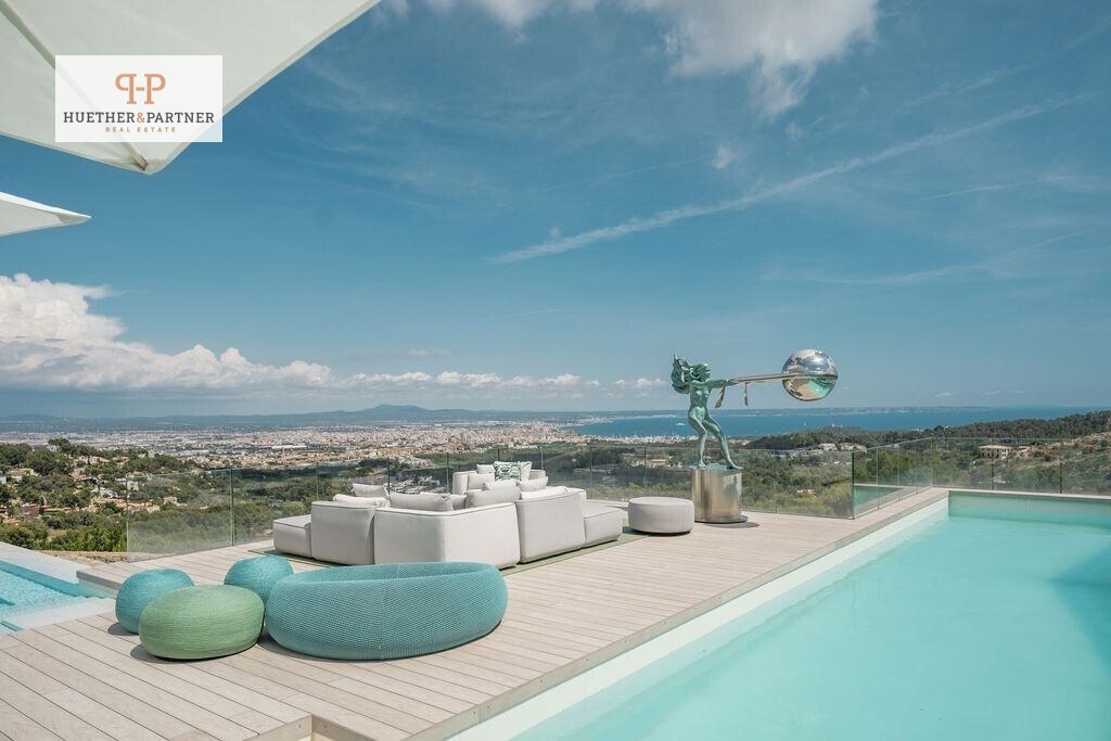 State-of-the-Art Luxusvilla mit Meerblick, Spa, Gästehaus & Helikopterlandeplatz in Son Vida