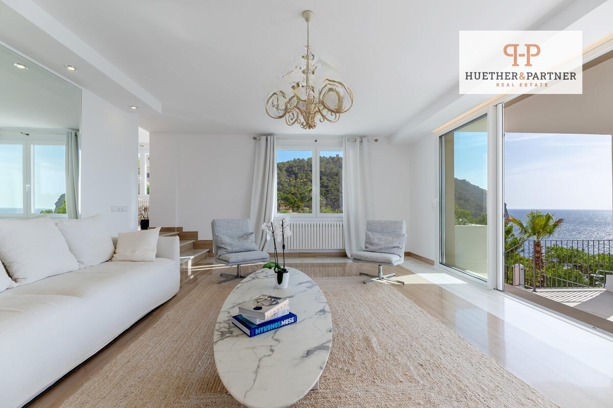 Mallorca - Luxusvilla in Camp de Mar mit Meerblick und Ferienlizenz (E.T.V.)