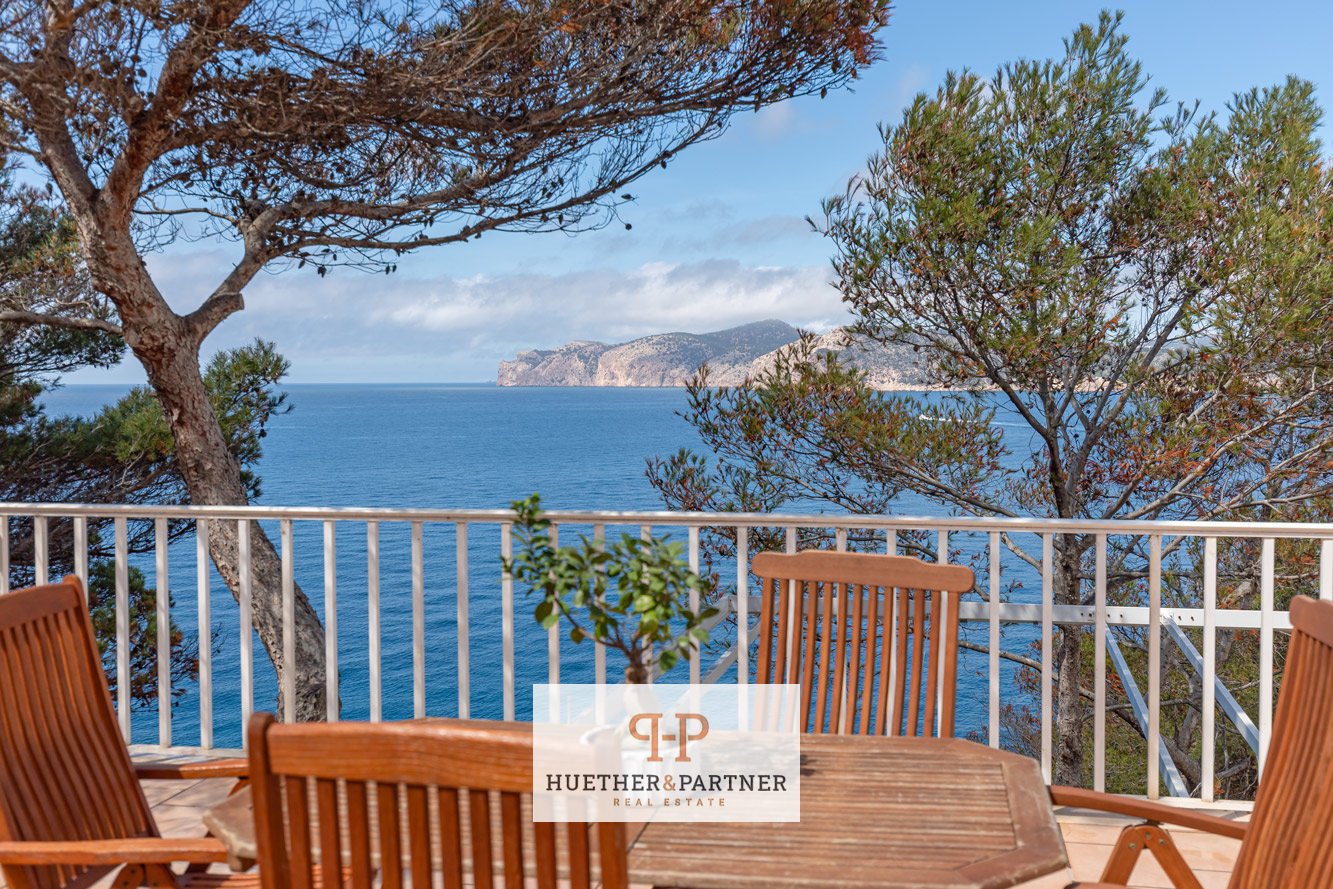 Großzügiges Penthouse in erster Meereslinie mit Meerblick in Santa Ponsa