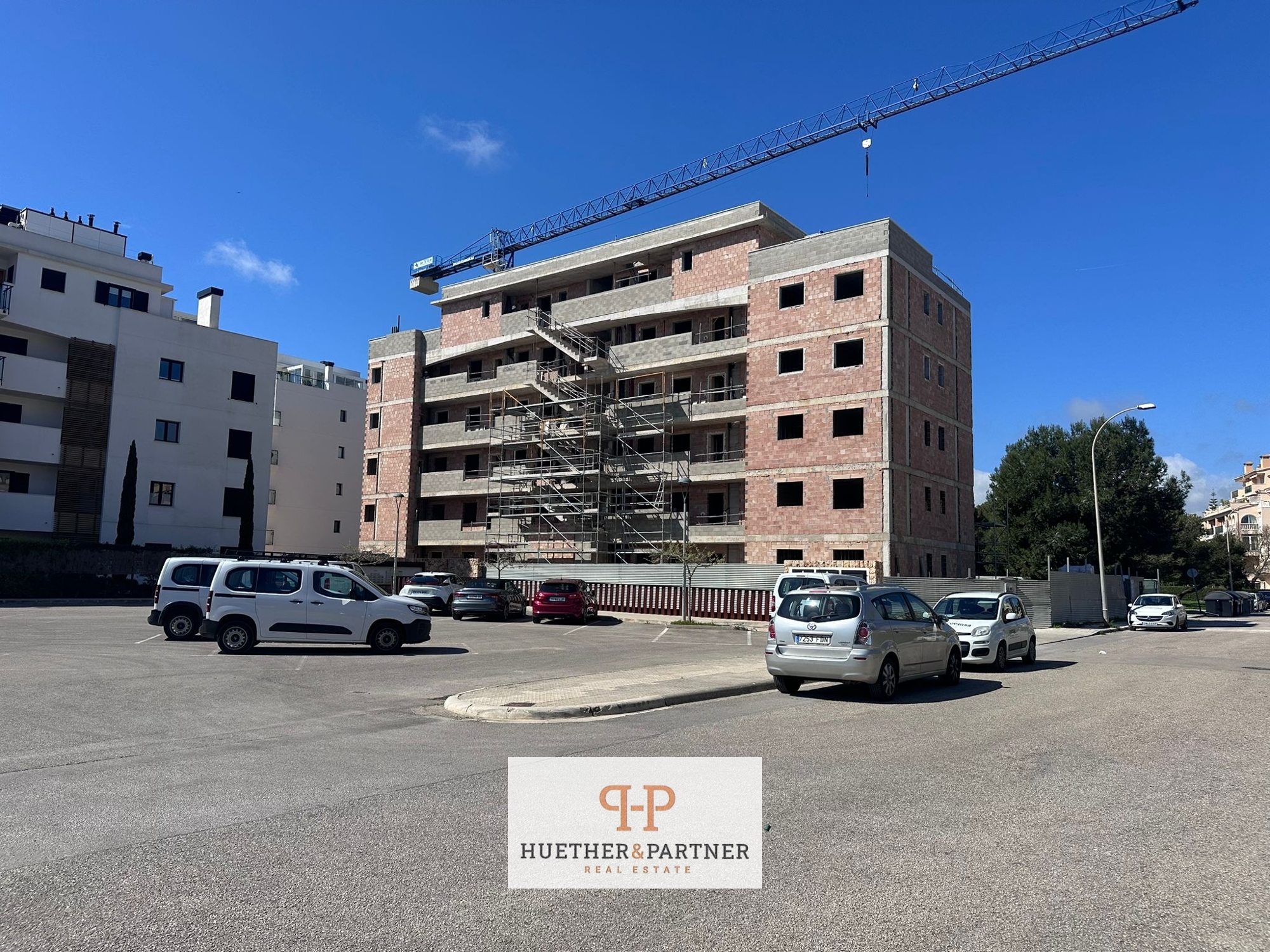 MALLORCA - NEUBAU - Etagenwohnung mit 2 Schlafzimmer/ 2 Baeder, Fußbodenheizung in Sa Coma, 800 Meter zum Meer.