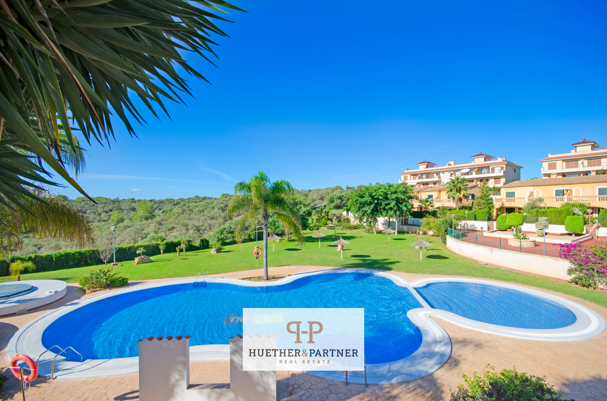 Moderne Erdgeschosswohnung nahe Cala Domingo mit großem Außenbereich und 2 Bädern Mallorca