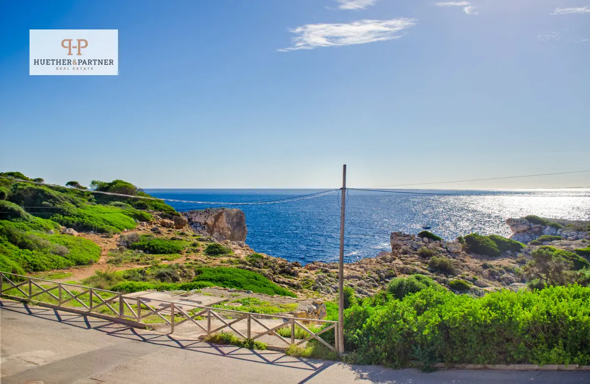 Einfamilienhaus in erster Meereslinie mit  magischem Meerblick für das mediterrane Feeling