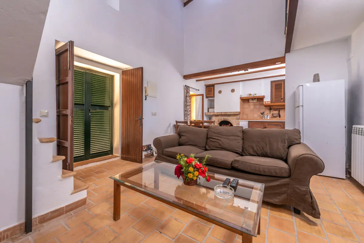 Finca mit Pool, Studio & Tennis in idyllischer Landlage — Foto 4