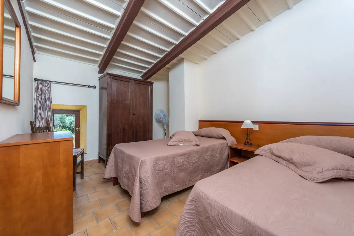 Finca mit Pool, Studio & Tennis in idyllischer Landlage — Foto 8