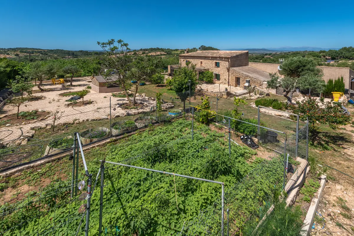 Finca mit Pool, Studio & Tennis in idyllischer Landlage — Foto 19